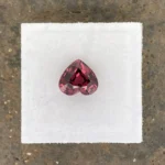 Malaya Garnet  2.75 ct  | Heart Shape | Violet Red | Umba Valley, Tanzania - Image 2