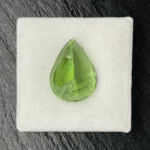 Peridot 36.05 ct | Pear shape | Apple Green | Sapat Gali, Pakistan - Image 4