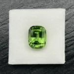 Peridot 24.80 ct | Cushion | Apple Green | Sapat Gali, Pakistan - Image 2