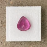 Rubellite 4.45 ct | Pear shape | Rasberry Red | Mavuco, Mosambique - Image 3